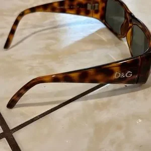 D&G | Accessories | Dolce Gabbana Vtg 208 Dg Tortoise  display picture 2